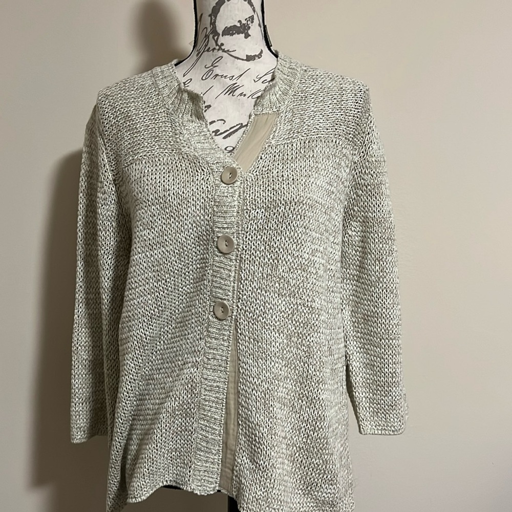 Beautiful cardigan NWT